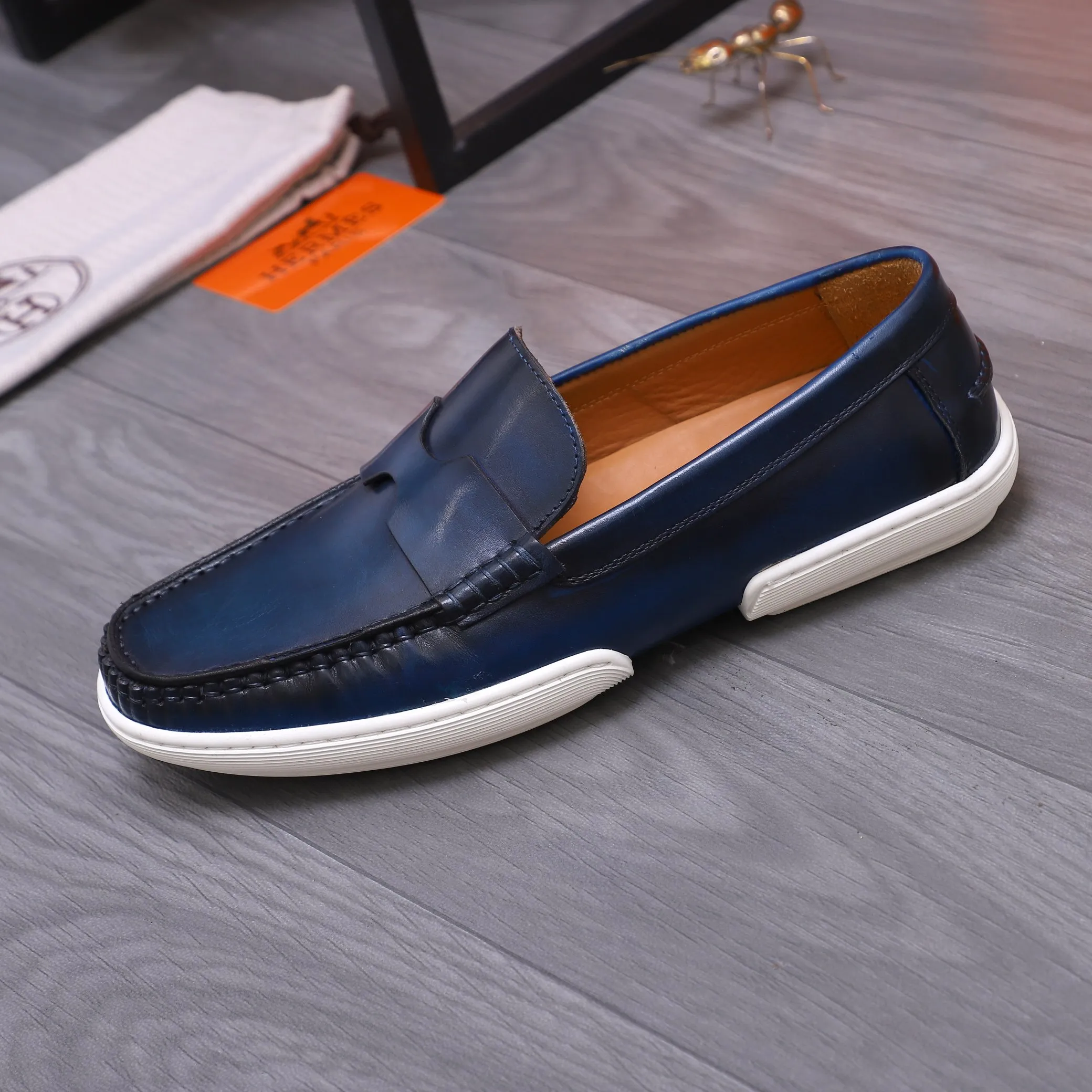 Men's shoes 💰500 Product trademark: HERMES "Hermes" casual slip-on leather shoes Regular size: 38-46 (45.46 custom-made, non-refundable) Product materials: Selected color-brushed cowhide upper, cowhide lining, original outsole